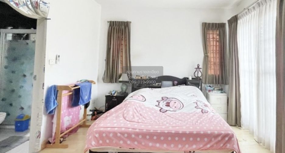 For sale 3 bedrooms townhouse in Don Mueang, Bangkok