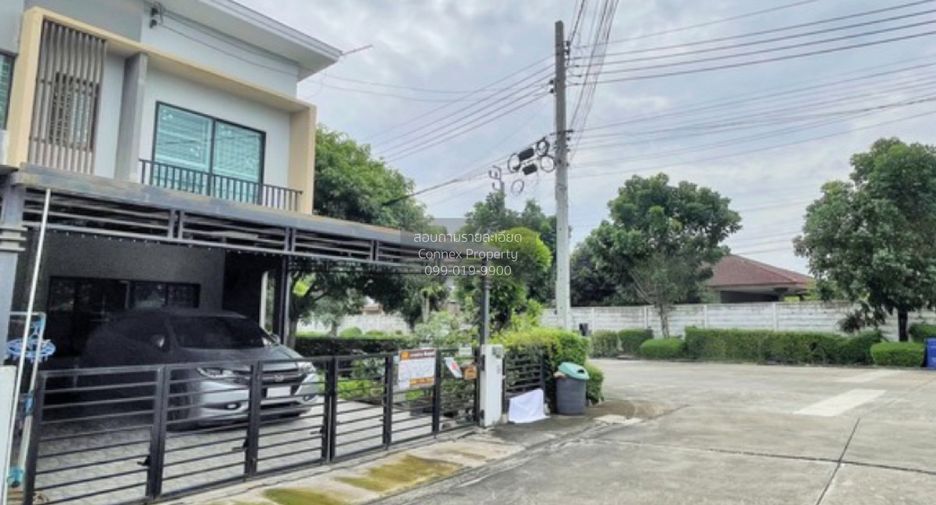 For sale 3 bedrooms townhouse in Don Mueang, Bangkok