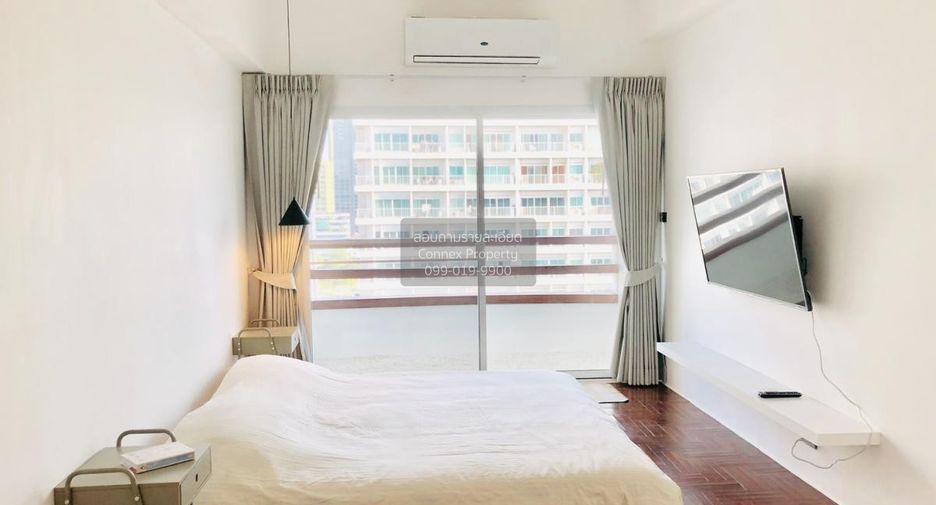 For sale 2 bedrooms condo in Watthana, Bangkok