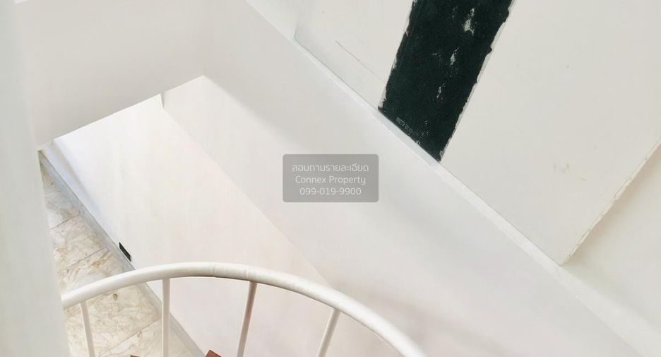 For sale 2 bedrooms condo in Watthana, Bangkok