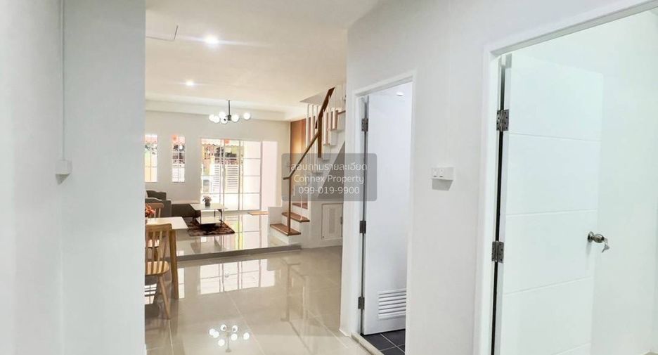 For sale 3 bedrooms townhouse in Khlong Sam Wa, Bangkok