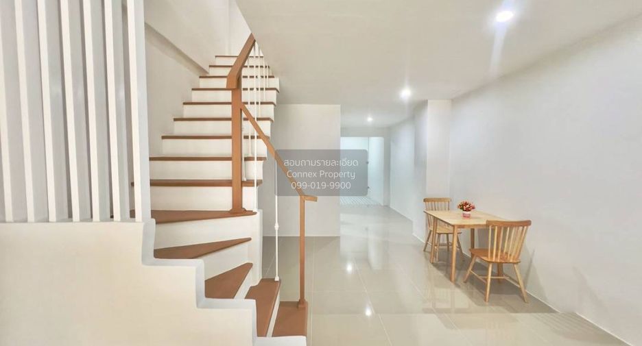 For sale 3 bedrooms townhouse in Khlong Sam Wa, Bangkok