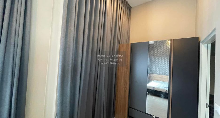 For sale 3 bedrooms townhouse in Phasi Charoen, Bangkok