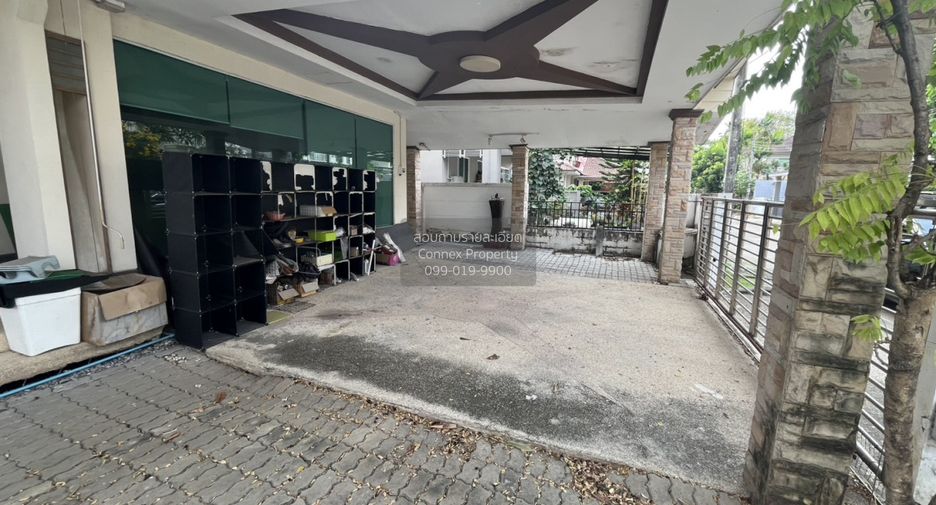 For sale 4 bedrooms house in Khlong Sam Wa, Bangkok