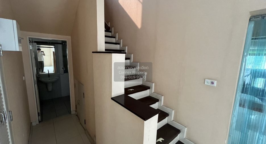 For sale 4 bedrooms house in Khlong Sam Wa, Bangkok