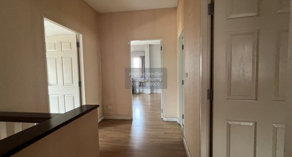 For sale 4 bedrooms house in Khlong Sam Wa, Bangkok