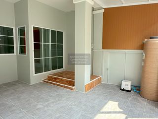 出售 3 卧室 联排别墅 在 Thanyaburi, Pathum Thani
