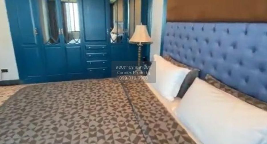 For sale 3 bedrooms condo in Yan Nawa, Bangkok