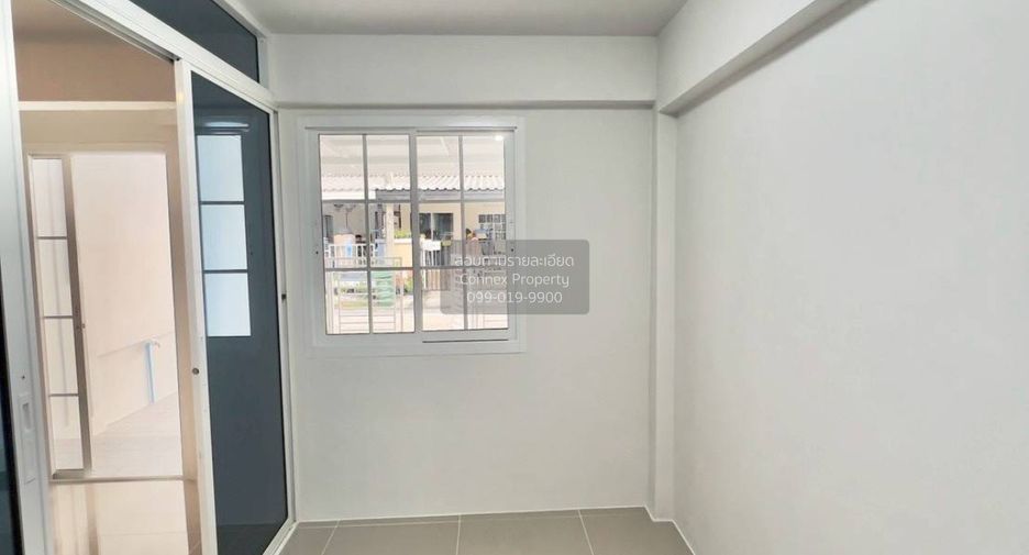 For sale 2 bedrooms townhouse in Thanyaburi, Pathum Thani