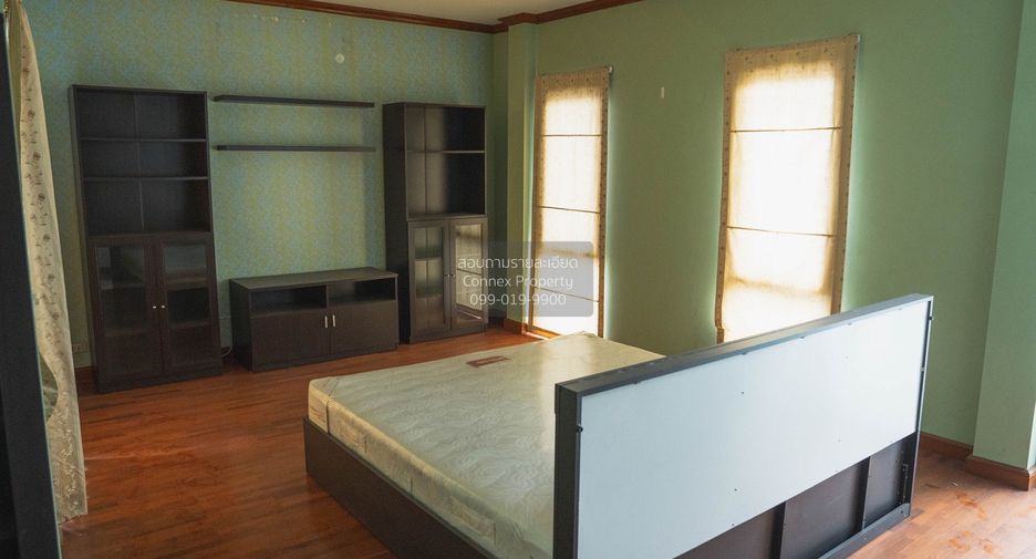 For sale 5 bedrooms house in Mueang Nonthaburi, Nonthaburi