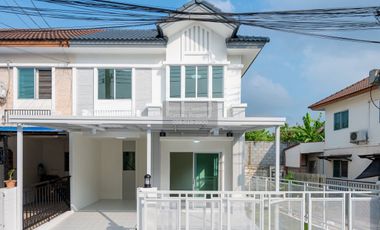 Reihenhaus zum Kauf mit 3 Zimmer in Mueang Nonthaburi, Nonthaburi