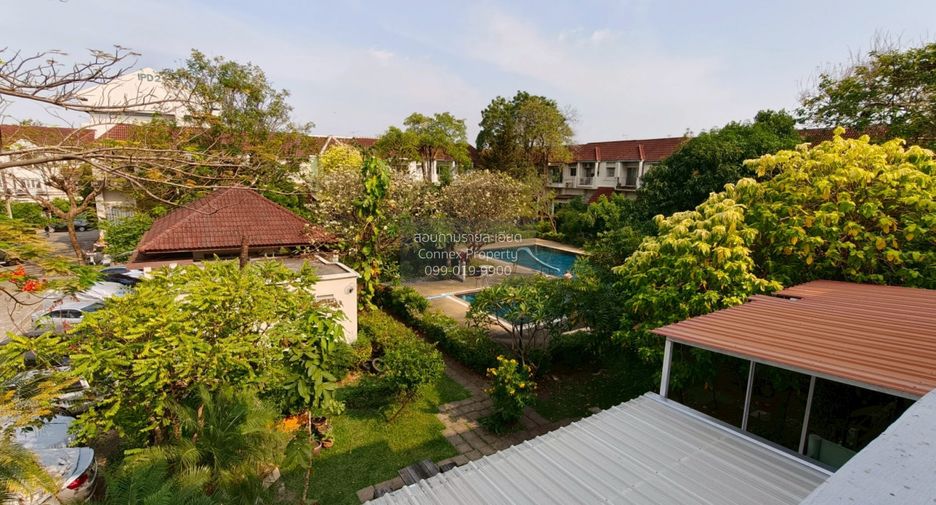 For sale 3 bedrooms townhouse in Bueng Kum, Bangkok