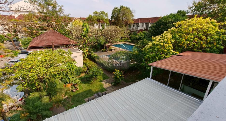 For sale 3 bedrooms townhouse in Bueng Kum, Bangkok