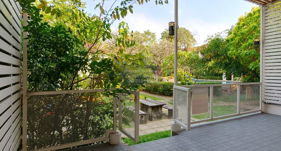 For sale 3 bedrooms townhouse in Bueng Kum, Bangkok