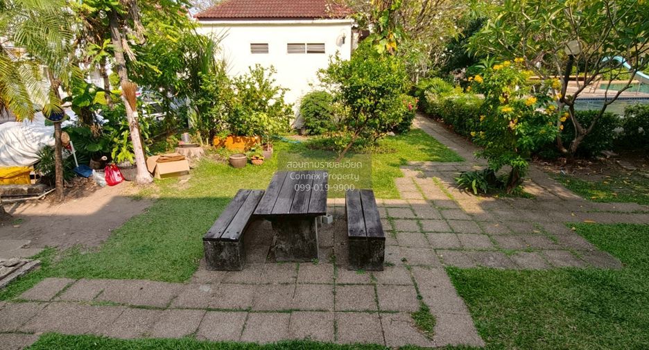 For sale 3 bedrooms townhouse in Bueng Kum, Bangkok