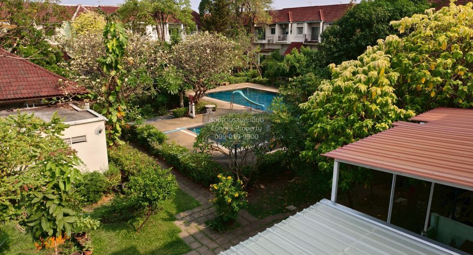 For sale 3 bedrooms townhouse in Bueng Kum, Bangkok