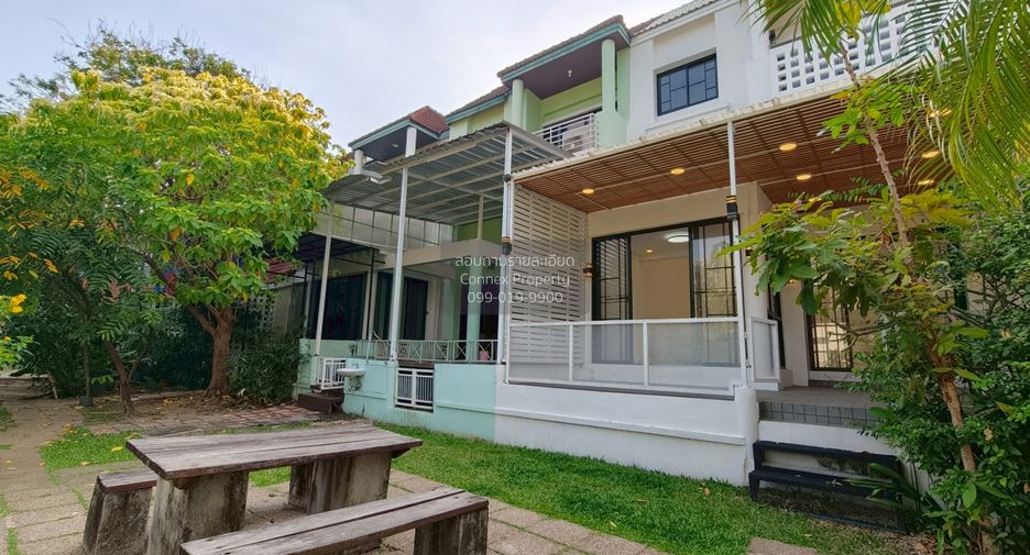For sale 3 bedrooms townhouse in Bueng Kum, Bangkok