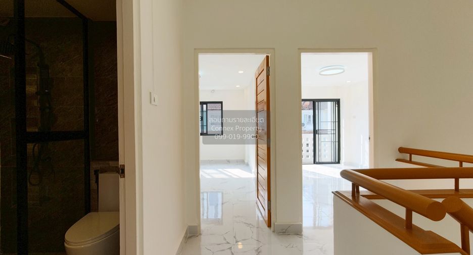 For sale 3 bedrooms townhouse in Bueng Kum, Bangkok