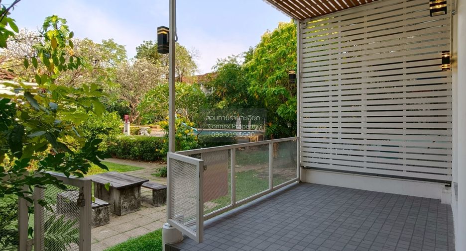 For sale 3 bedrooms townhouse in Bueng Kum, Bangkok