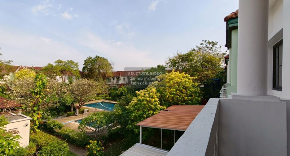 For sale 3 bedrooms townhouse in Bueng Kum, Bangkok