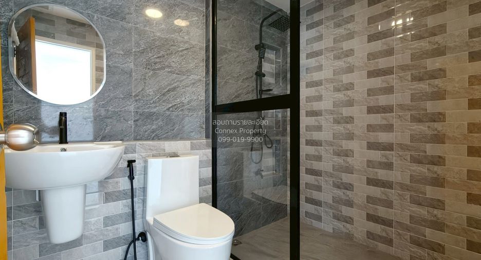 For sale 3 bedrooms townhouse in Bueng Kum, Bangkok