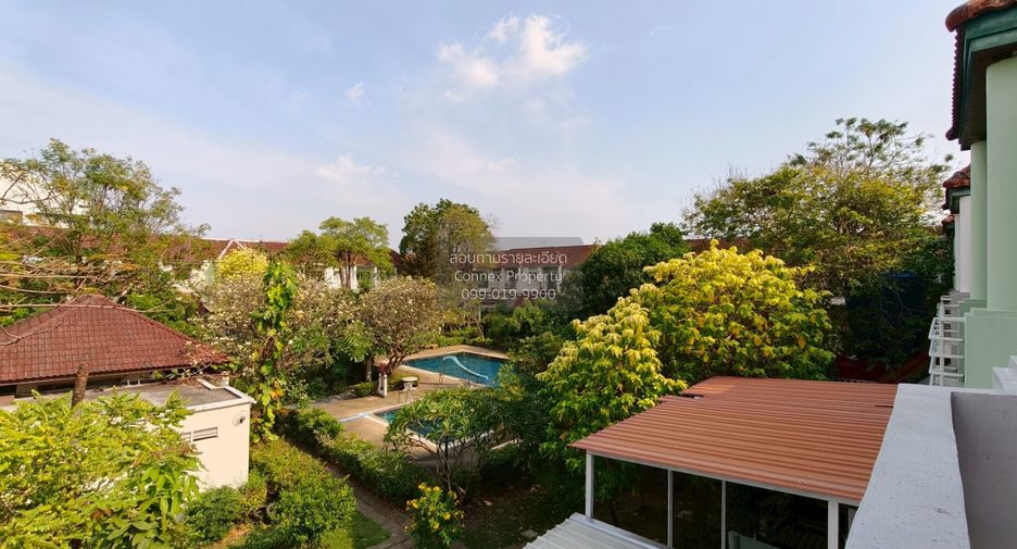 For sale 3 bedrooms townhouse in Bueng Kum, Bangkok