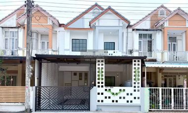 For sale 4 bedrooms townhouse in Sai Mai, Bangkok