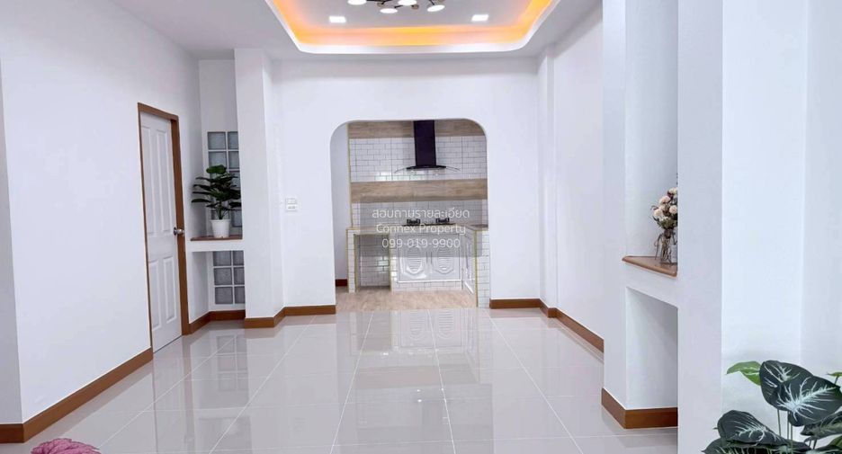 À vendre 4 chambres maison de ville à Sai Mai, Bangkok