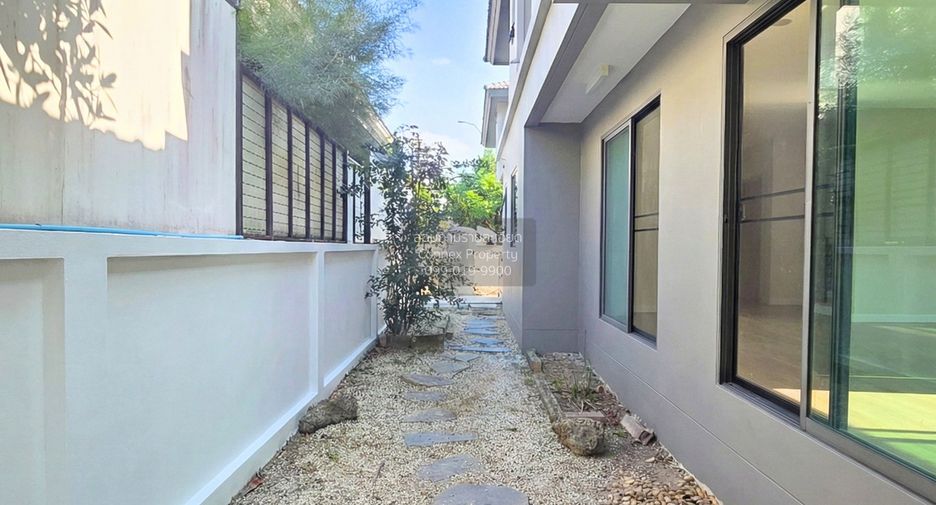 For sale 4 bedrooms house in Sai Mai, Bangkok