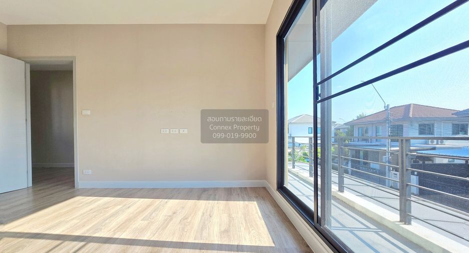 For sale 4 bedrooms house in Sai Mai, Bangkok
