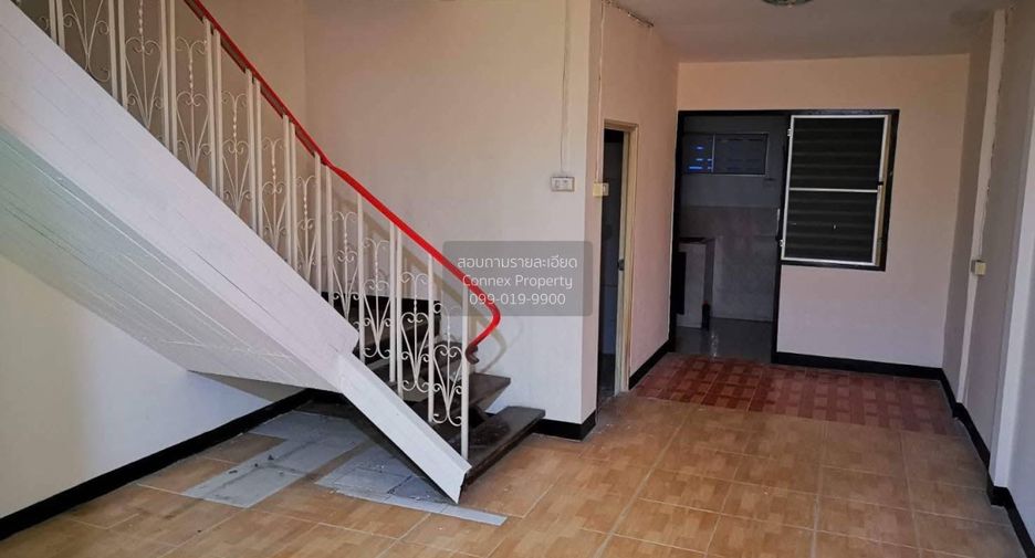 出售 3 卧室 联排别墅 在 Mueang Pathum Thani, Pathum Thani