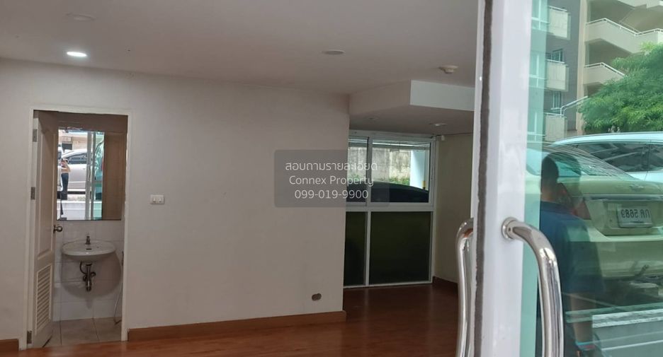 For sale 1 bed condo in Chatuchak, Bangkok