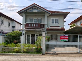 For sale 3 bedrooms house in Thawi Watthana, Bangkok