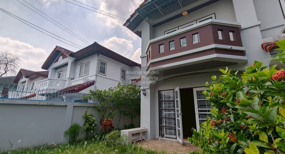 For sale 3 bedrooms house in Thawi Watthana, Bangkok