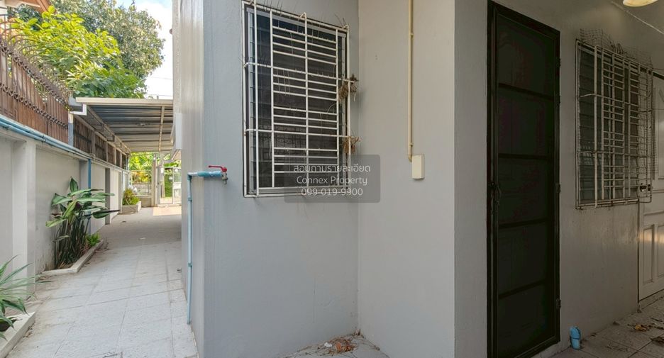 For sale 3 bedrooms house in Thawi Watthana, Bangkok