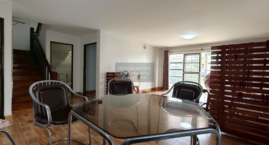 For sale 3 bedrooms house in Thawi Watthana, Bangkok