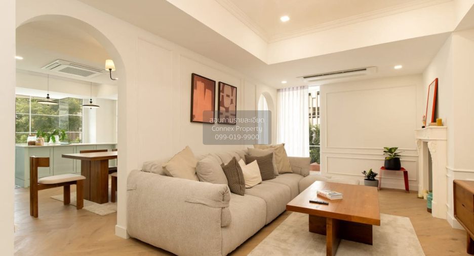 Condo en venta de 4 habitaciones en Khlong Toei, Bangkok