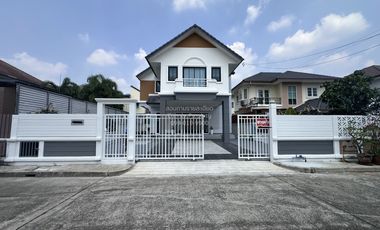 Casa en venta de 3 habitaciones en Thanyaburi, Pathum Thani