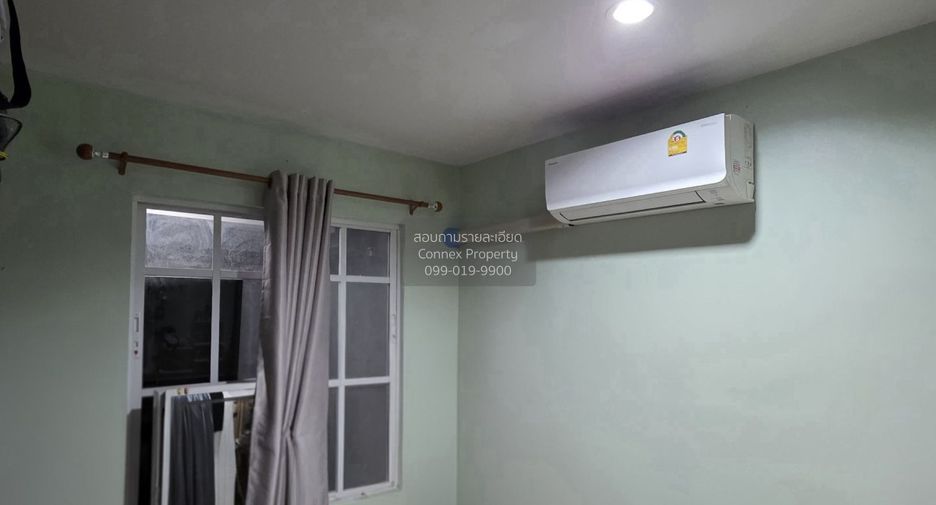 For sale 4 bedrooms townhouse in Mueang Samut Sakhon, Samut Sakhon