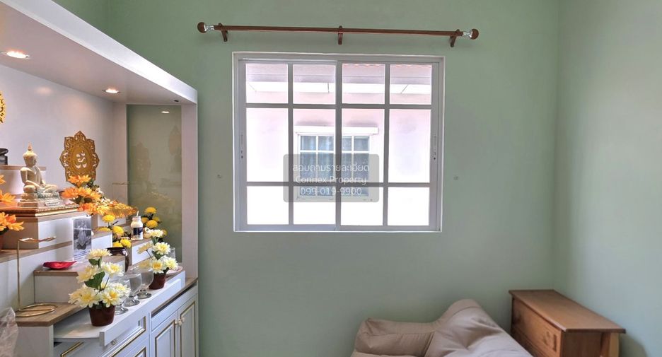For sale 4 bedrooms townhouse in Mueang Samut Sakhon, Samut Sakhon