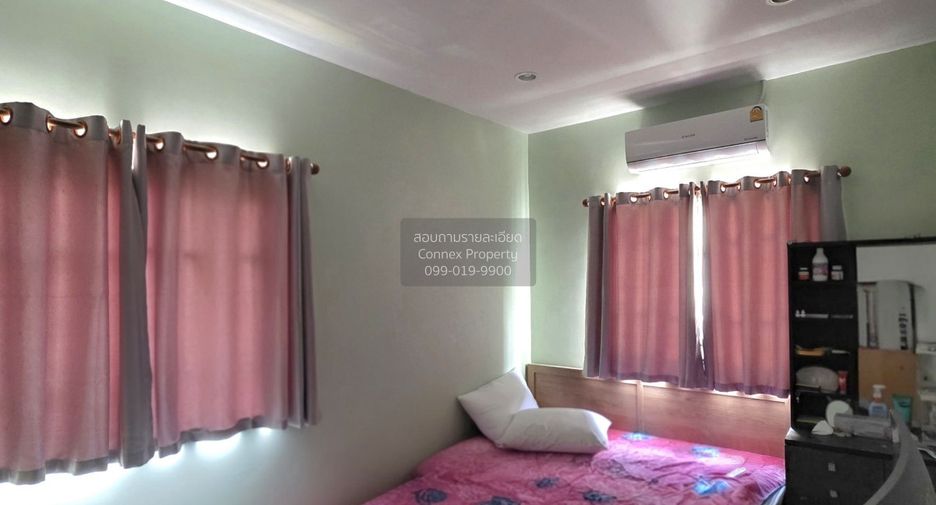 For sale 4 bedrooms townhouse in Mueang Samut Sakhon, Samut Sakhon