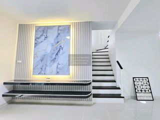 出售 3 卧室 联排别墅 在 Khlong Luang, Pathum Thani