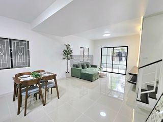 出售 3 卧室 联排别墅 在 Khlong Luang, Pathum Thani