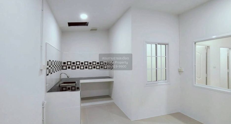 Casa adosada en venta de 3 habitaciones en Thawi Watthana, Bangkok