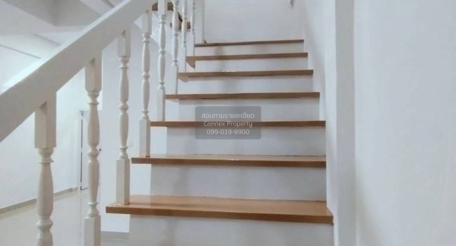 Casa adosada en venta de 3 habitaciones en Thawi Watthana, Bangkok