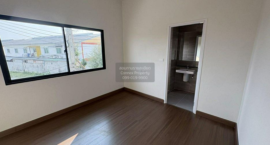 For sale 4 bedrooms house in Mueang Samut Prakan, Samut Prakan