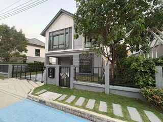 出售 4 卧室 独立屋 在 Mueang Samut Prakan, Samut Prakan