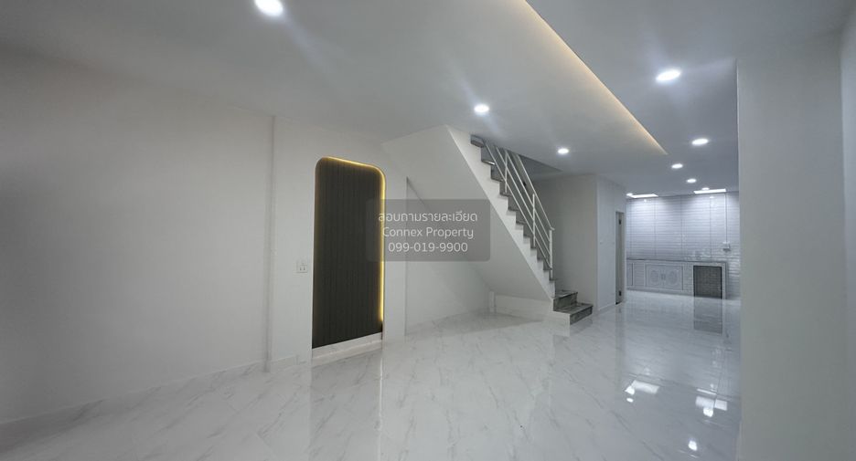 For sale 3 bedrooms townhouse in Thanyaburi, Pathum Thani