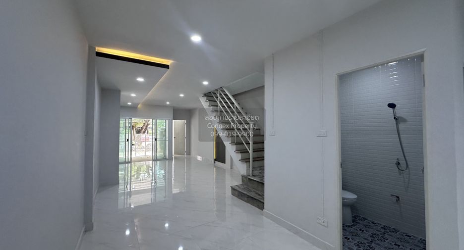 For sale 3 bedrooms townhouse in Thanyaburi, Pathum Thani