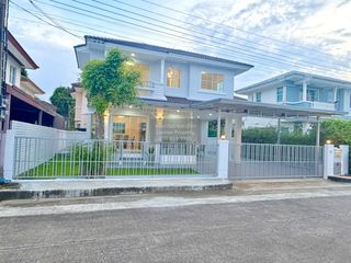 Haus zum Kauf mit 3 Zimmer in Bang Bua Thong, Nonthaburi